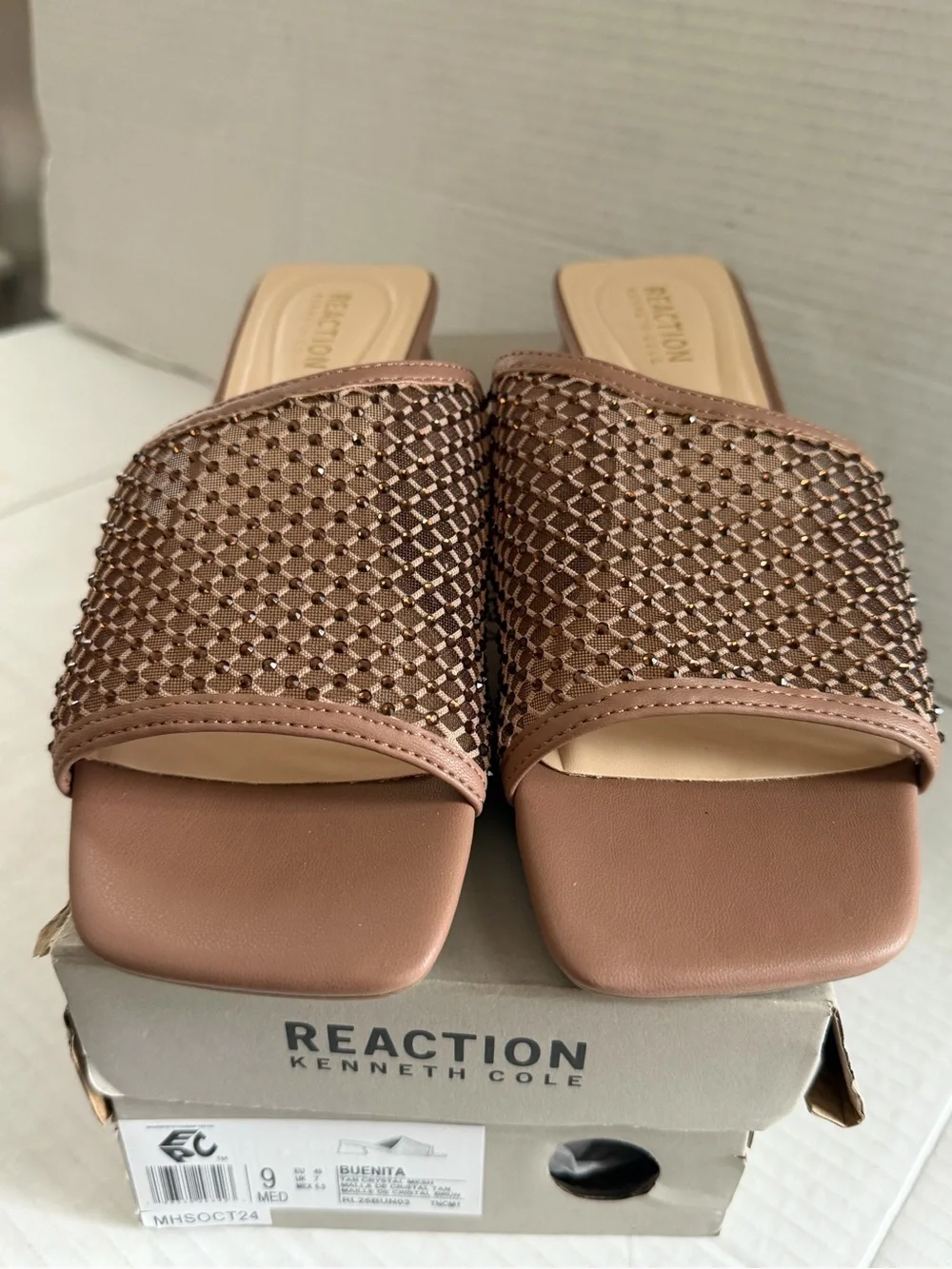 Kenneth Cole Reaction Buenita Rhinestone Mesh Block Heel Sandal Shoes Size 9